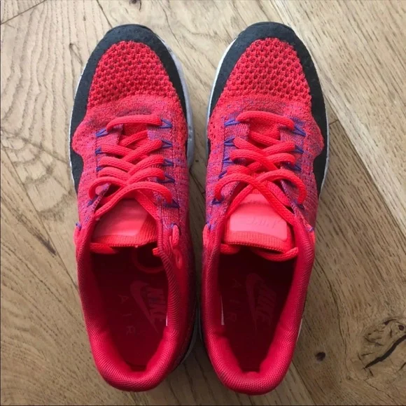 Nike Flyknit 6.5 University Red - Picture 4 of 8